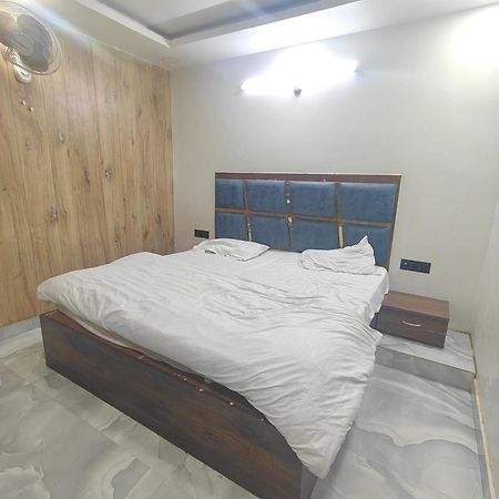 Hotel Love Inn Lucknow Bagian luar foto